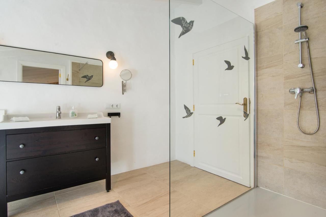 Casa La Limonera. Townhouse With Pool For Up To 6 Persons In Vakantiehuis Santanyí